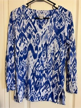 Chico's Royal Blue and White Ikat V-Neck Long Sleeve Top
